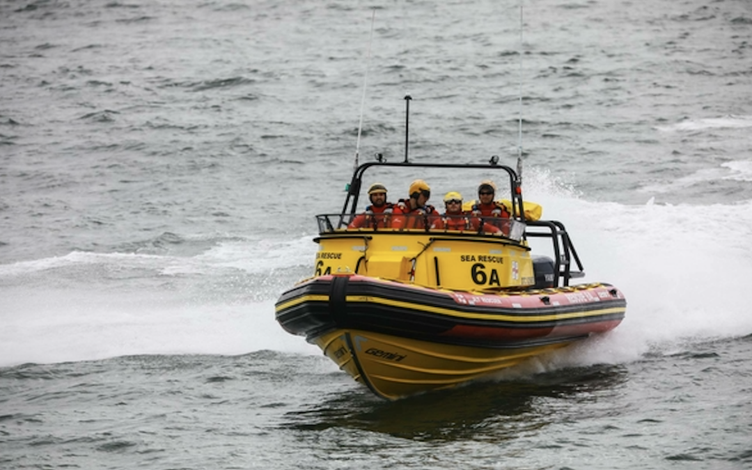 Skipper’s Fast Run and NSRI Response Save Fisherman’s Life Off St Francis Bay