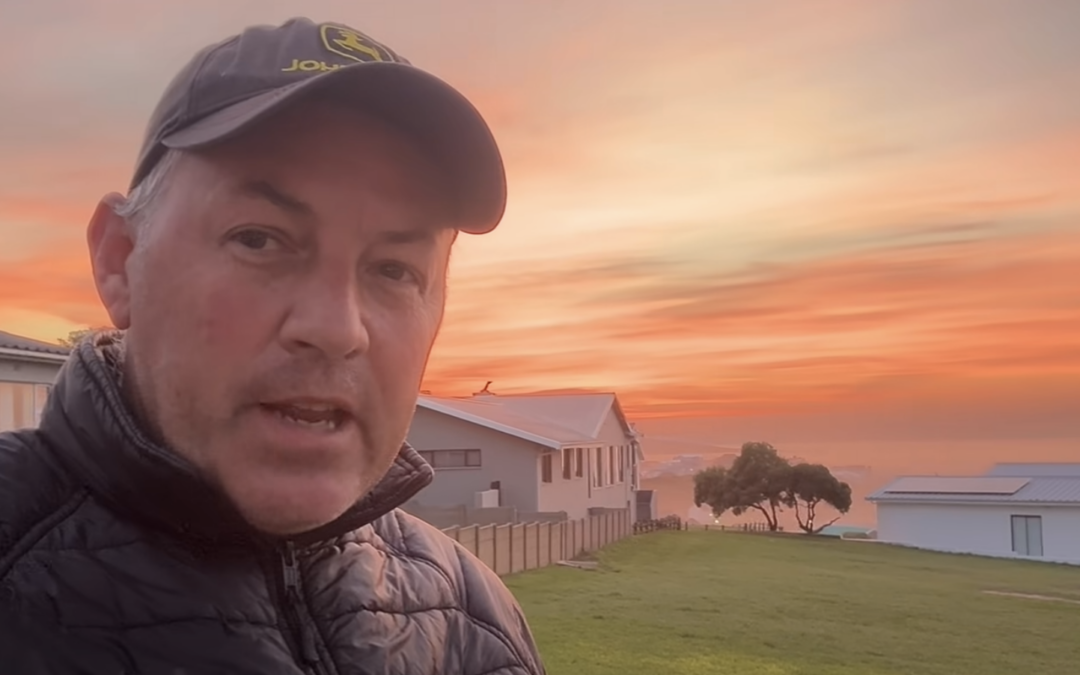 RIP | Tributes for Much-Loved Surf Photographer Thys Lombard