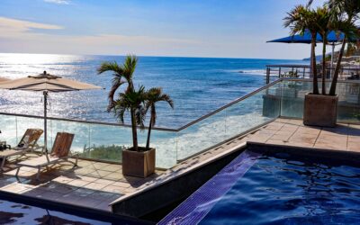 Rim Flow Pool Overlooking The Blue Ocean – Photo Of The Day